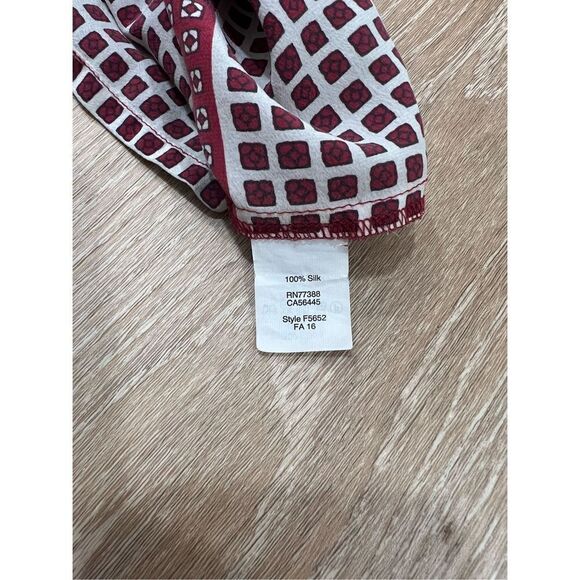 Madewell Silk Blouse Top Womens 2XS Red Geometric Short Sleeve Tie Bow Back Casu - Picture 8 of 10
